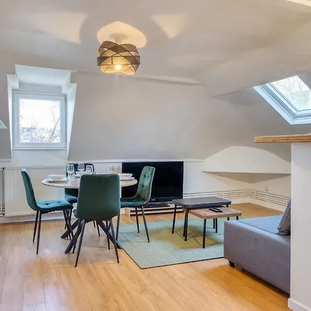 Nahiba Votre F2 Avec Vue Sur Vieux-marche Apartman *