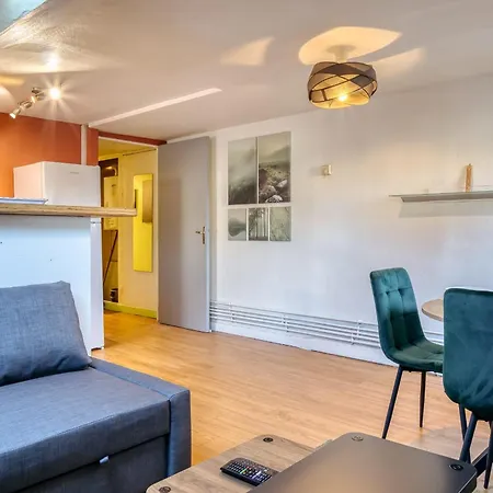 Nahiba Votre F2 Avec Vue Sur Vieux-marche