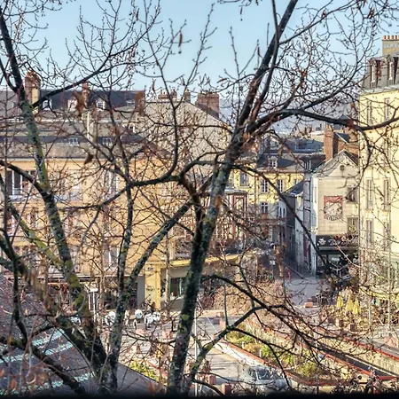 Nahiba Votre F2 Avec Vue Sur Vieux-marché