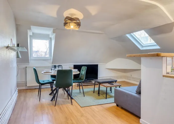 Nahiba Votre F2 Avec Vue Sur Vieux-marche Apartment *