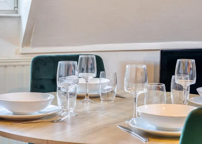 Nahiba Votre F2 Avec Vue Sur Vieux-marche